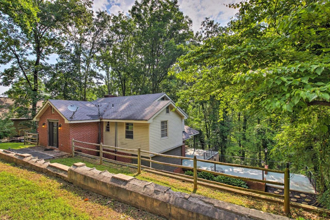 Spacious Georgia Getaway With Dock On Lake Lanier! Gainesville Esterno foto